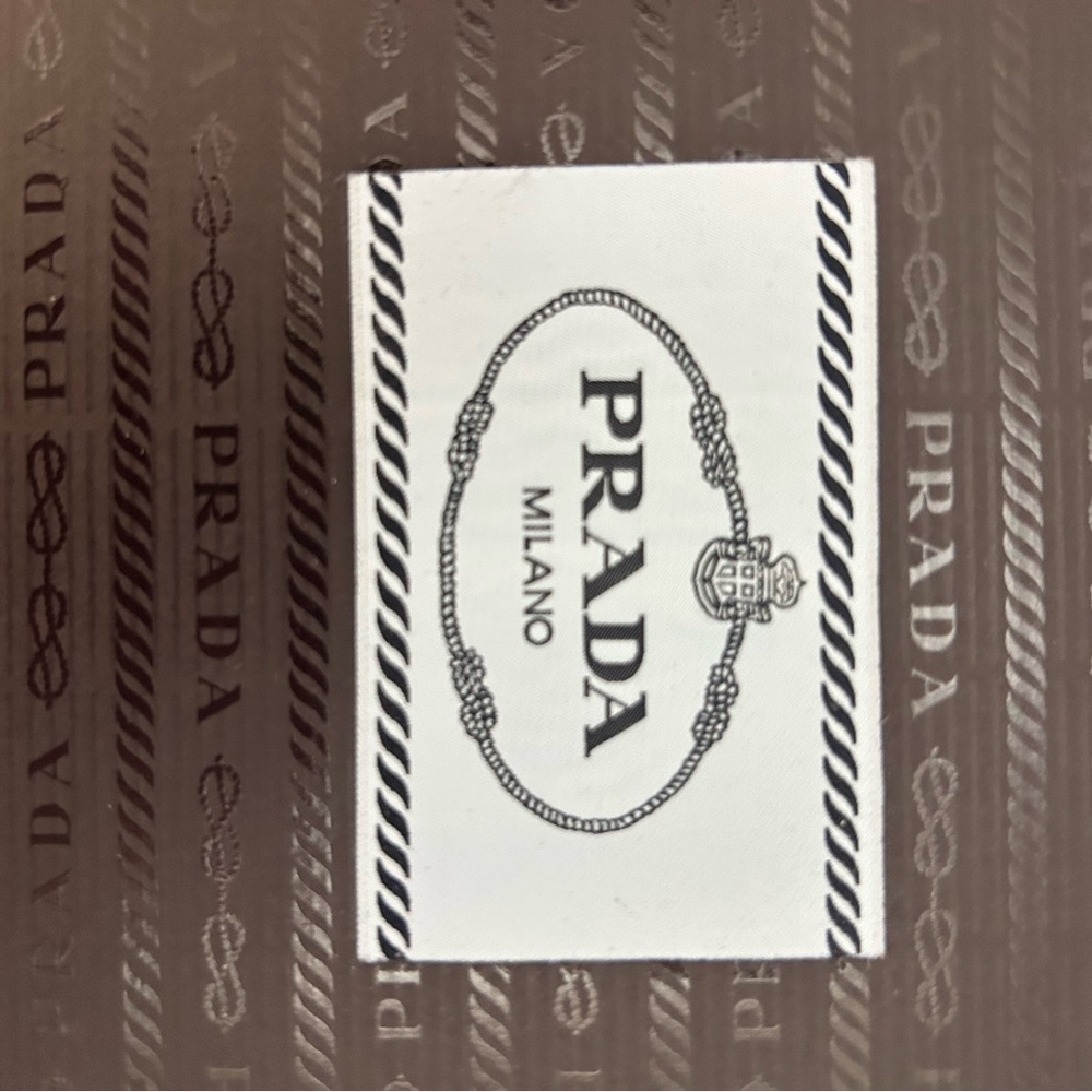 Original Prada Box measures approximately 11.5 x 9.5 x 4.75 inches. Prada Milano - Picture 9 of 10
